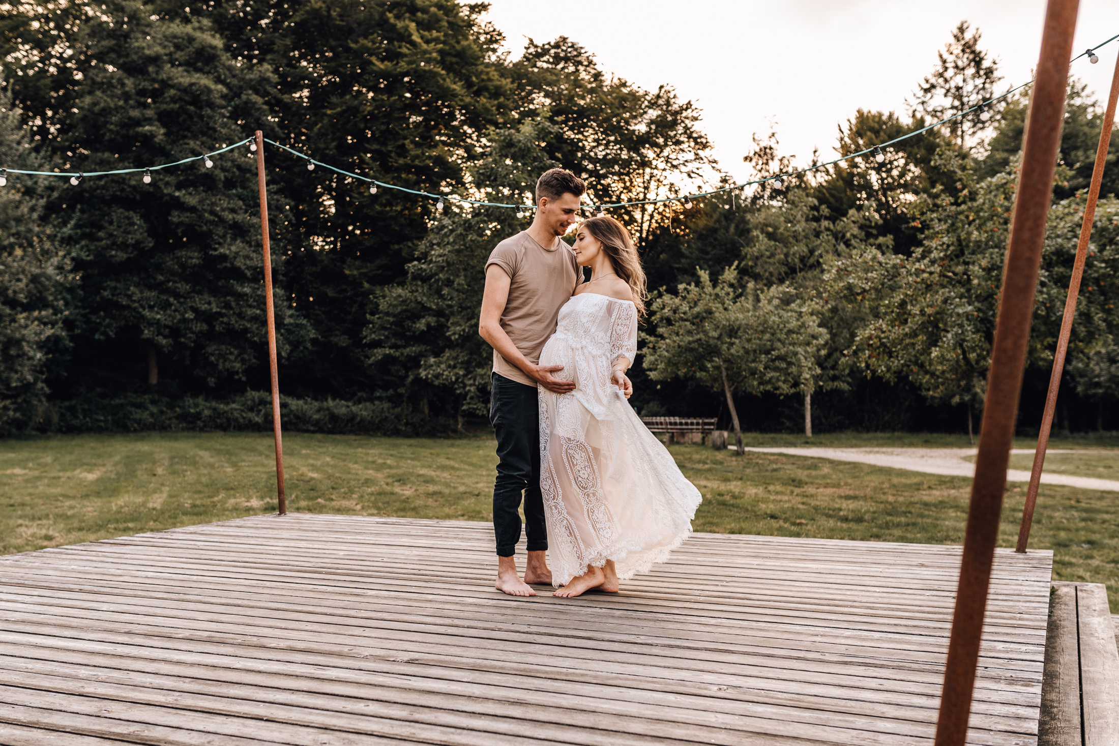 Shootingkleid Babybauchkleid Babybauchshooting Babybauch Babybauch Osnabrück Babybauch Münster Schwangerschaftsshooting Schwangerschaf Norderney Nordsee Lengerich Ibbenbüren Lichterglanzfotografie Osnabrück Lichterglanzfotografie Warendorf Eltern Baby Osnabrück Babyfotografie Babybauch Shooting