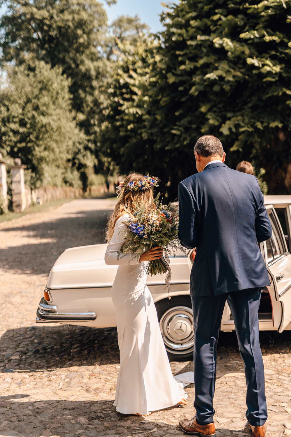 Gartenhochzeit Hochzeitsfotograf Osnabrück Hochzeitsfotografin Osnabrück Freie Trauungen Osnabrück Julian Hügelmeyer Osnabrück Hochzeitslocation Osnabrück Hochzeitsfotograf Münster Hochzeitsfotograf Hochzeitsfotograf Haus Marck standesamtliche Trauung Osnabrück Hochzeit Lockdown Hochzeit Corona Hochzeitsfotograf Ostbevern Lichterglanz Fotografie Wild Daisy Wedding Brautmomente von Frau Lehmann Sommerhochzeit Hochzeitsblog Mit Liebe kreiert Jakob J. Lübke
