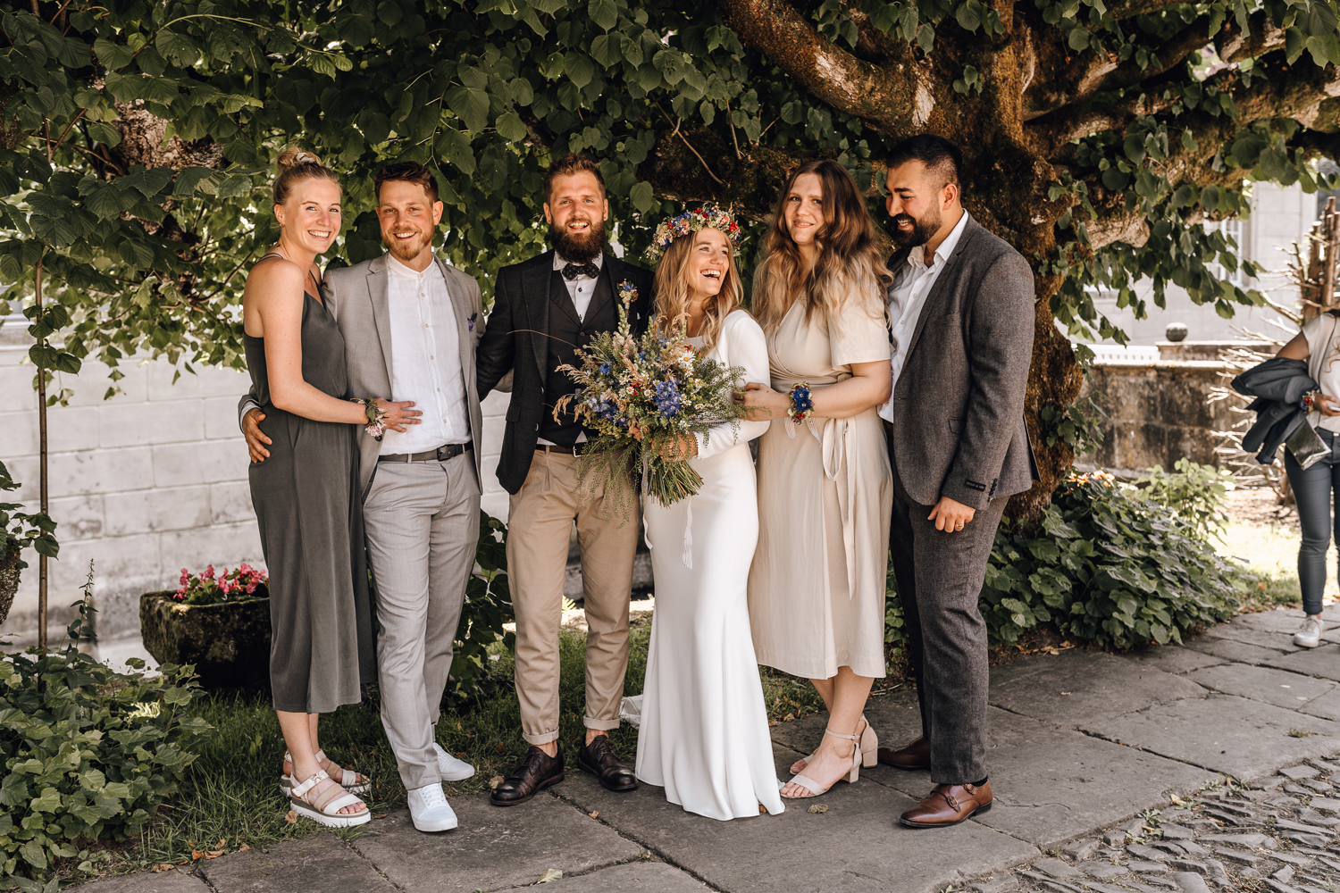 Gartenhochzeit Hochzeitsfotograf Osnabrück Hochzeitsfotografin Osnabrück Freie Trauungen Osnabrück Julian Hügelmeyer Osnabrück Hochzeitslocation Osnabrück Hochzeitsfotograf Münster Hochzeitsfotograf Hochzeitsfotograf Haus Marck standesamtliche Trauung Osnabrück Hochzeit Lockdown Hochzeit Corona Hochzeitsfotograf Ostbevern Lichterglanz Fotografie Wild Daisy Wedding Brautmomente von Frau Lehmann Sommerhochzeit Hochzeitsblog Mit Liebe kreiert Jakob J. Lübke