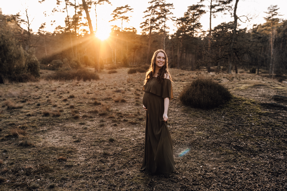 Shootingkleid Babybauchkleid Babybauchshooting Babybauch Babybauch Osnabrück Babybauch Münster Schwangerschaftsshooting Schwangerschaf Norderney Nordsee Lengerich Ibbenbüren Lichterglanzfotografie Osnabrück Lichterglanzfotografie Warendorf Eltern Baby Osnabrück Babyfotografie