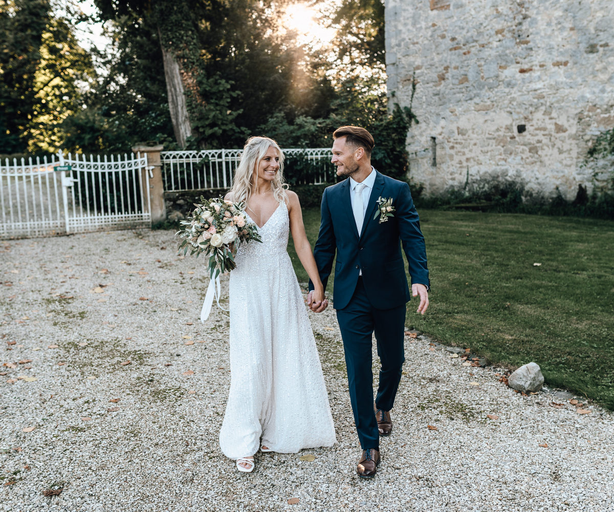 HochzeitLeistung-1 Hochzeitsfotograf Osnabrück Hochzeitsfotografin Osnabrück Freie Trauungen Osnabrück Julian Hügelmeyer Osnabrück Hochzeitslocation Osnabrück Hochzeitsfotograf Münster Hochzeitsfotograf Hochzeitsfotograf standesamtliche Trauung Osnabrück Hochzeitsfotograf Ostbevern Lichterglanz Fotografie Wild Daisy Wedding Wild Bloom Factory Brautmomente von Frau Lehmann Sommerhochzeit Hochzeitsblog Mit Liebe kreiert Niedersachsen NordrheinWestfalen Heide Hof Frien Häserhof Häserhof Uchte After Wedding Shooting Hochzeitsglück Kristina Krug von Frau Lehmann Sarah Lehmann Hochzeit Norderney Hochzeit Sylt Nordseehochzeit Inselhochzeit Civil wedding standesamtliche Trauung